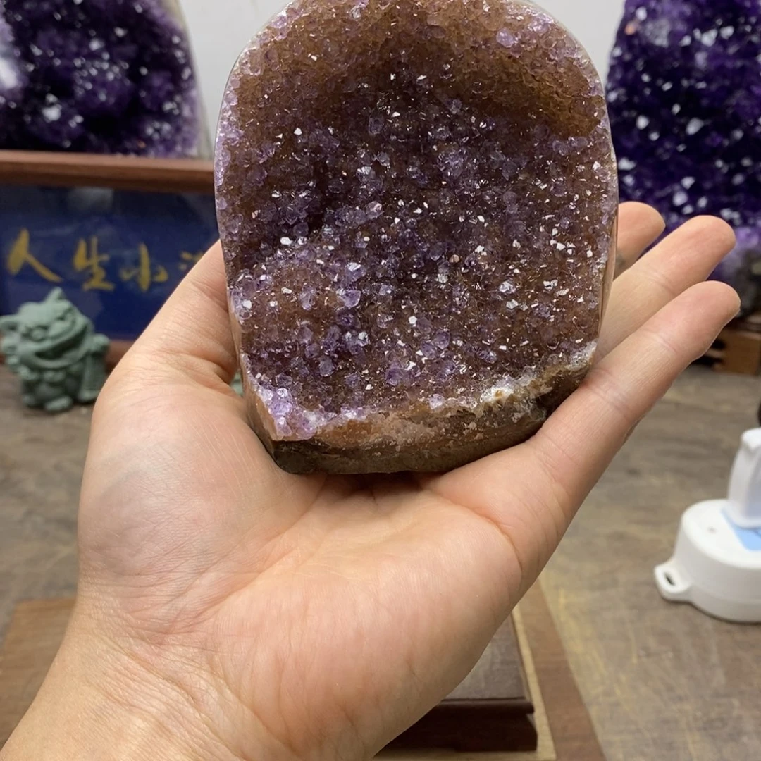 未镶嵌水晶大型摆件（非配饰）