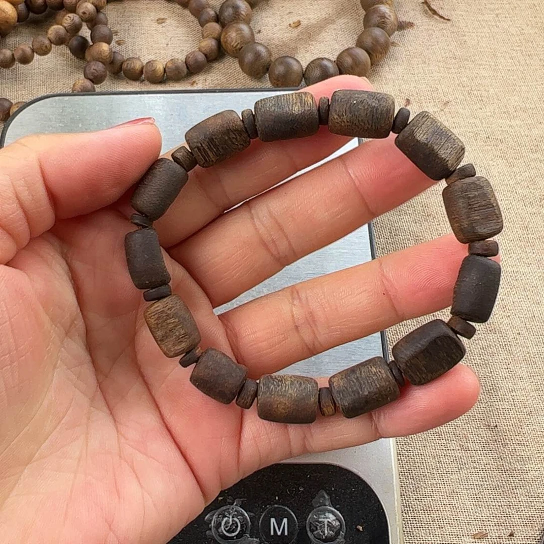 沉香手串留疤单圈沉水级12g.多样性发一