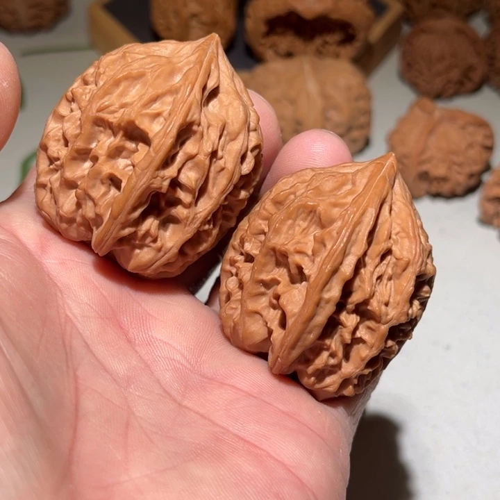 文玩核桃把件40鸡心