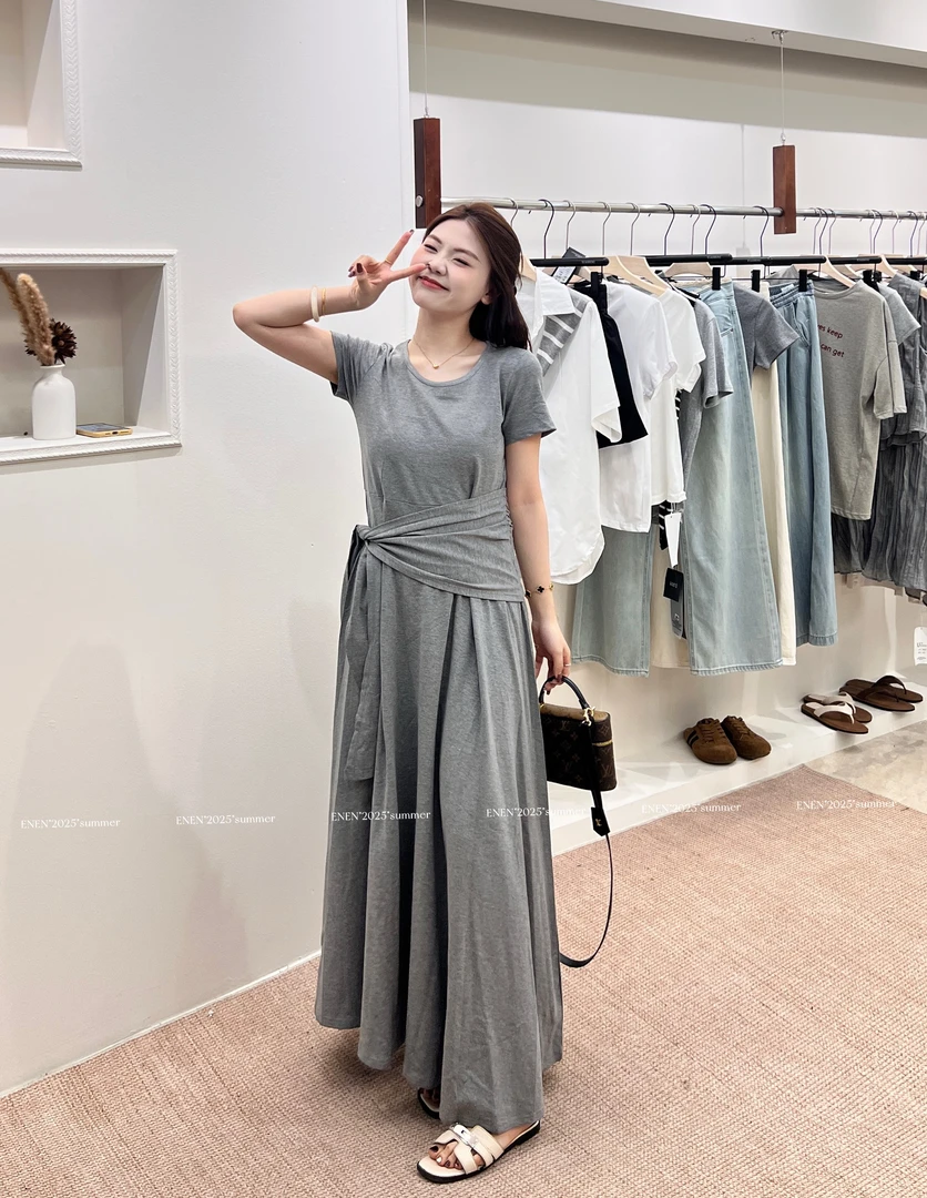 EE·气质收腰绑带连衣裙