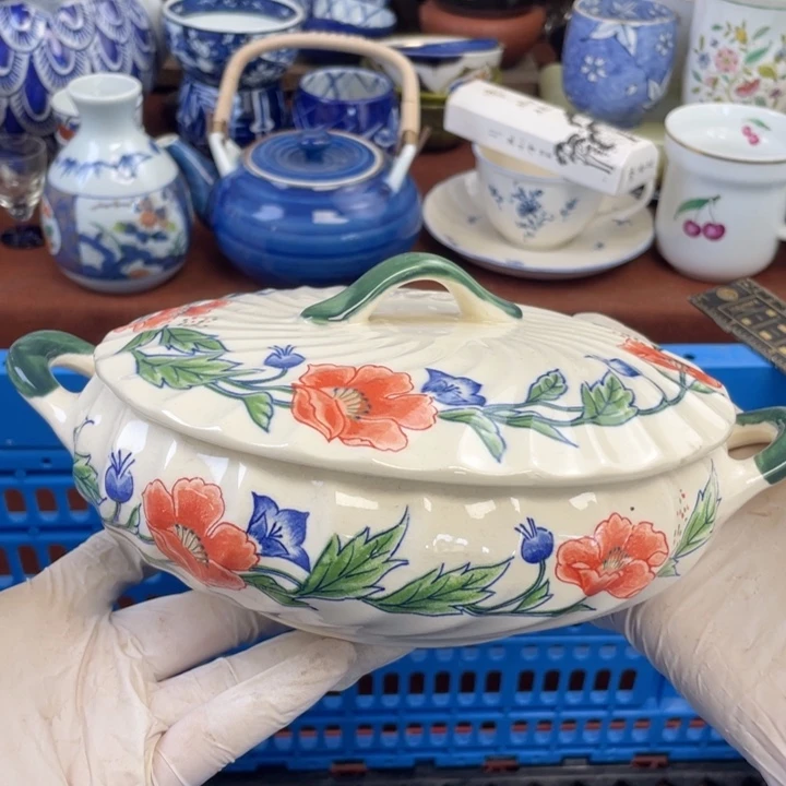 他家瓷器真美…开播了