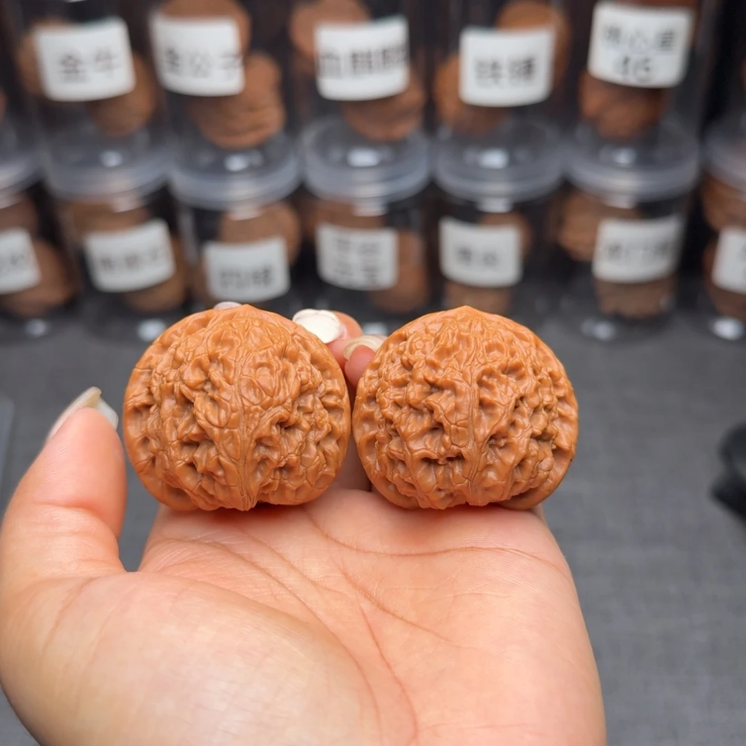 文玩核桃把件水龙纹