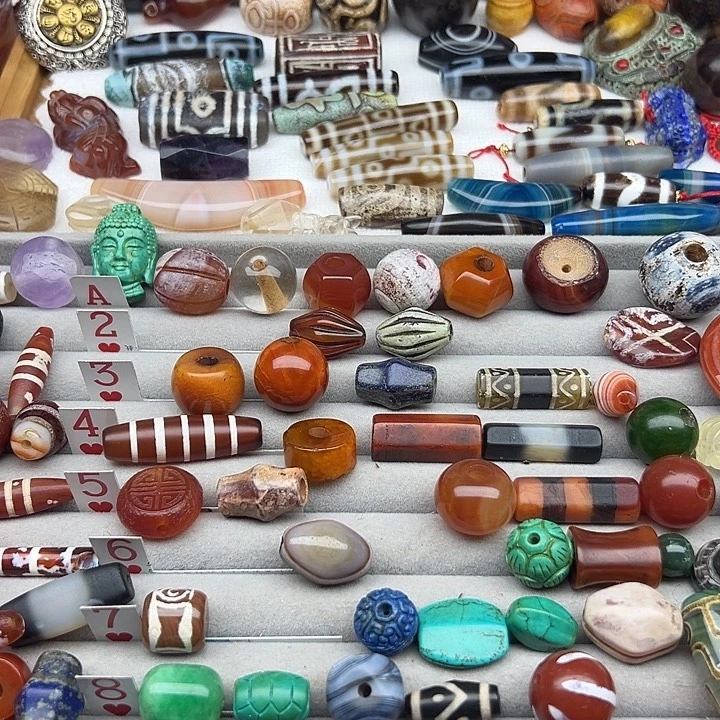 改***欢玛瑙/玉髓未镶嵌颈饰