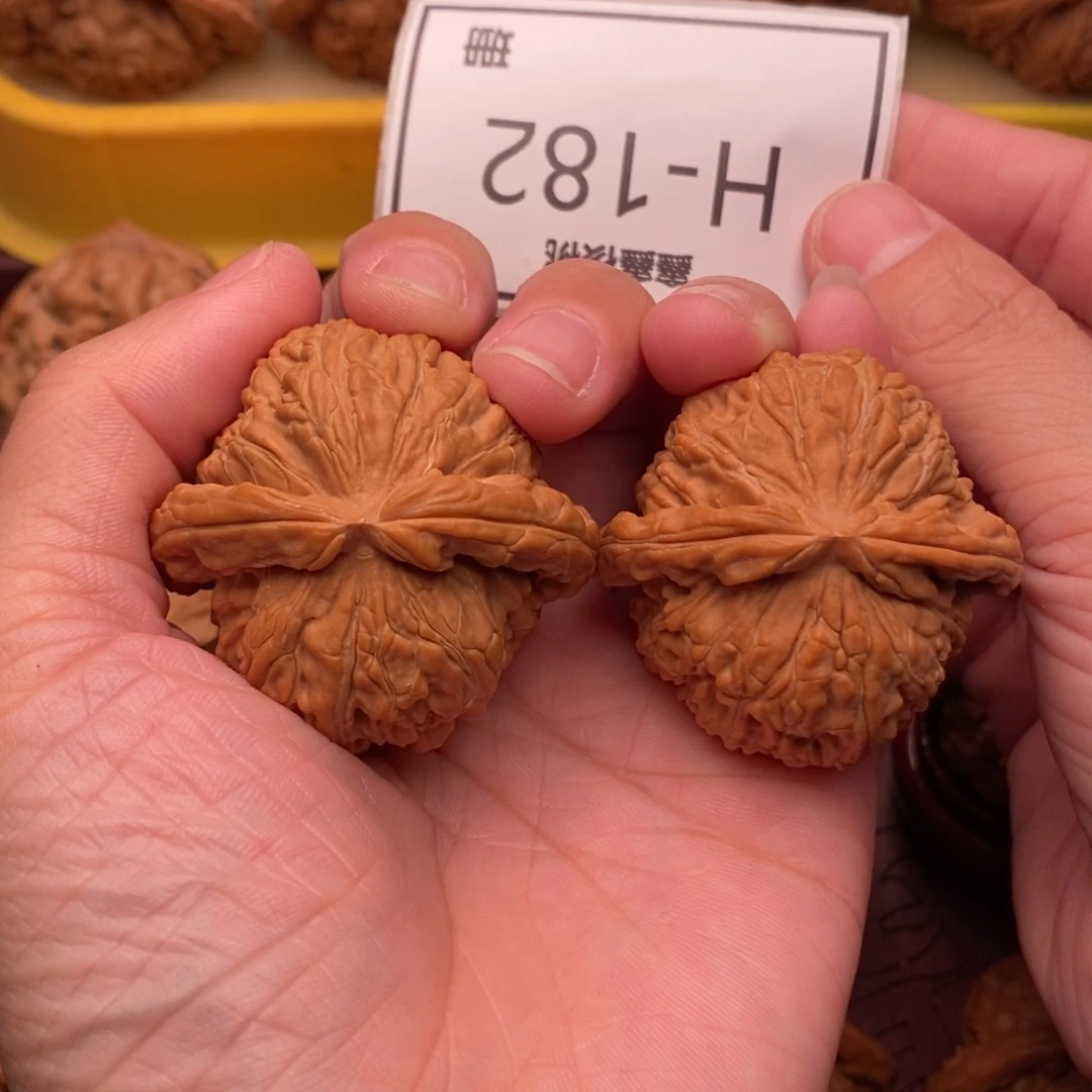 桃核把件球白42…..