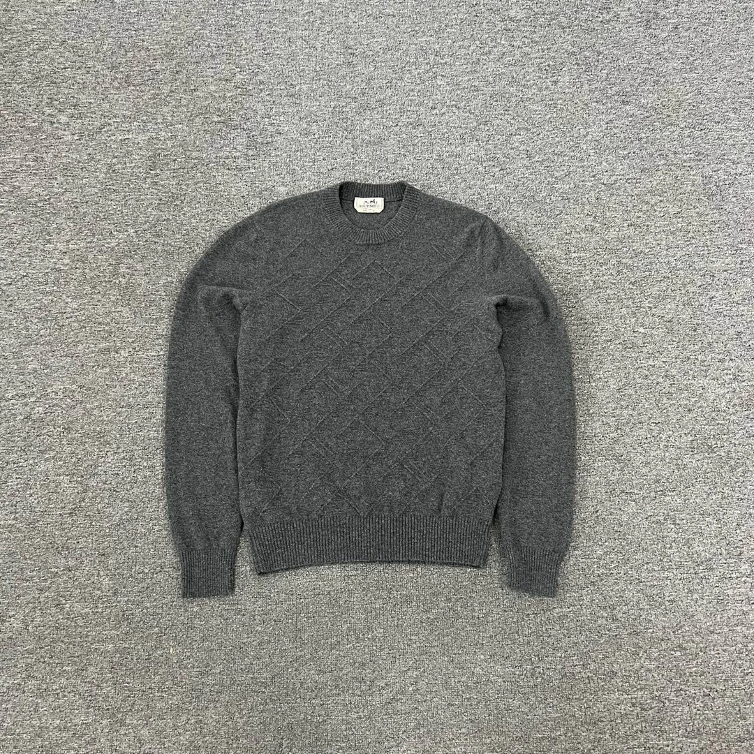 99新 AMIPARIS 爱马仕 灰色 22AW 暗纹大H 山羊绒毛衣 Xs码