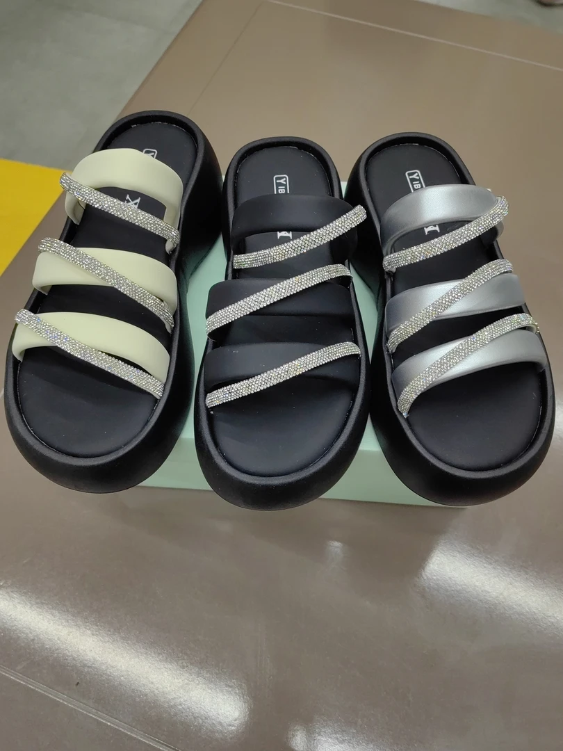 夏季一字型水钻罗马风格一字拖百搭凉鞋城市游牧风