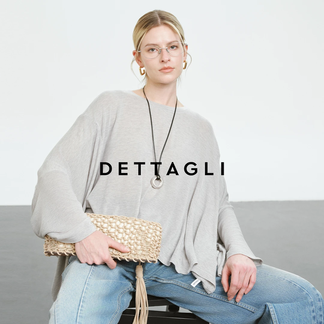 Dettagli/迪塔莉春夏圆领廓形t恤DA25T0032