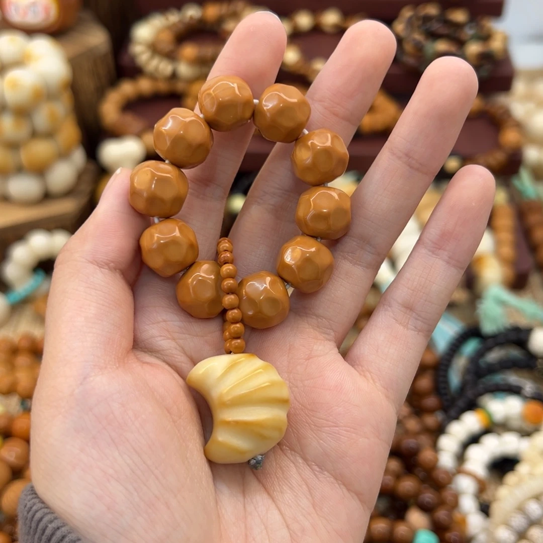 把件猴头核桃奶酪手捻