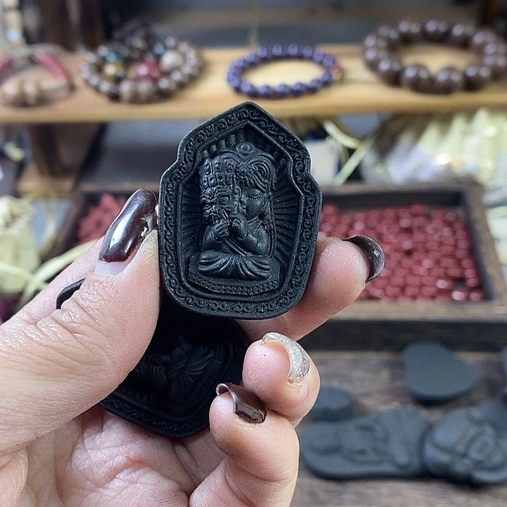 泥塑瑕疵黑龙涎扎吉拉姆