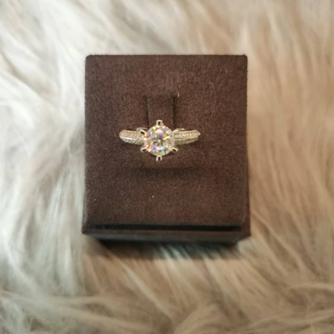 先检后发【风尚珠宝】半壁江山一克拉天花板戒指.F