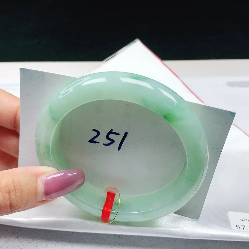 【闪购商品】翡翠手镯未镶嵌 正圈57+