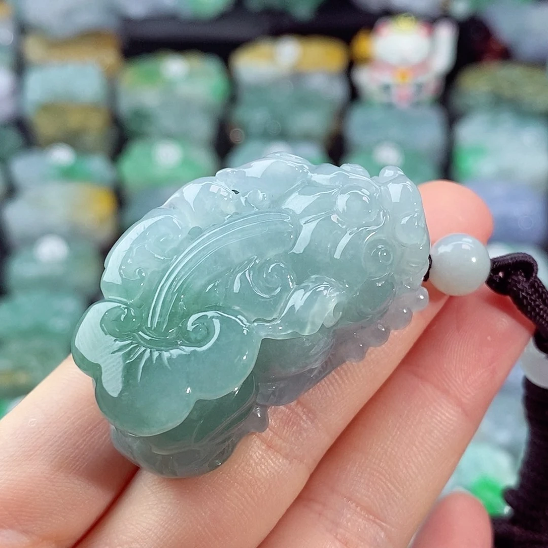 颈饰未镶嵌翡翠天然