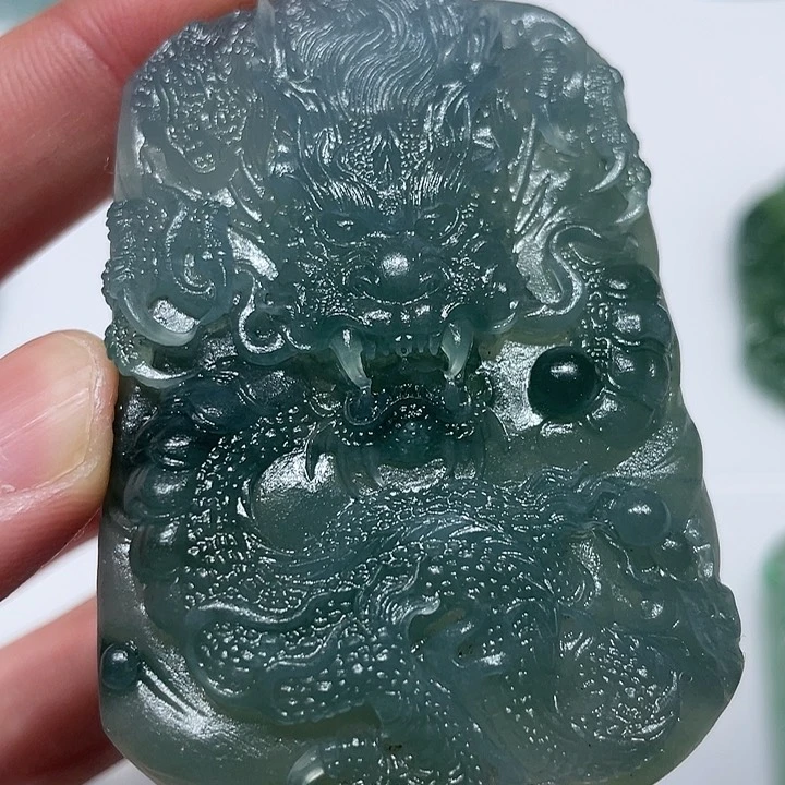 定制翡翠未镶嵌挂件