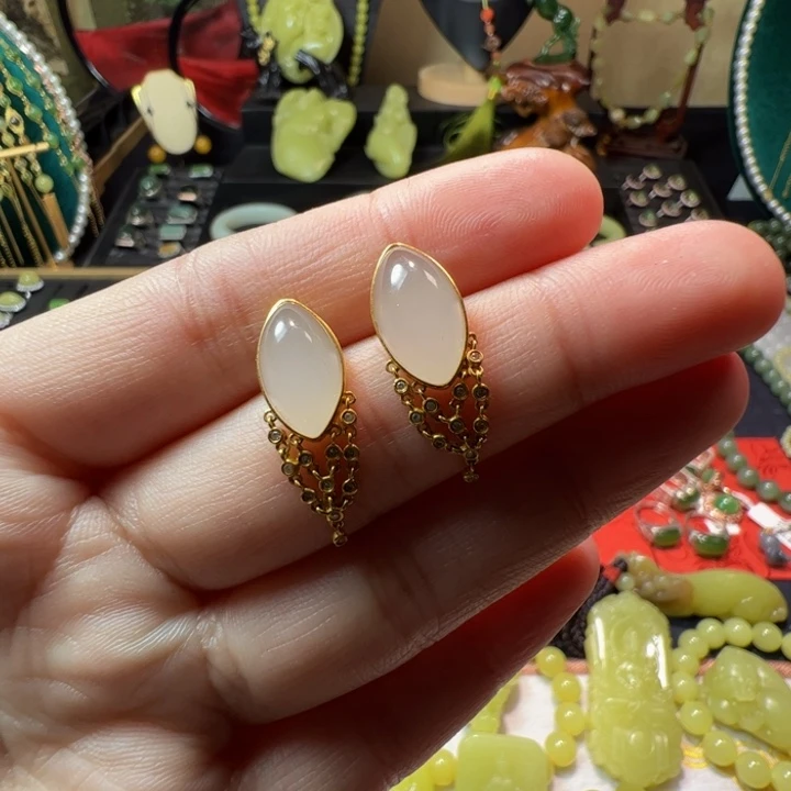 和田玉颈饰18K金镶嵌