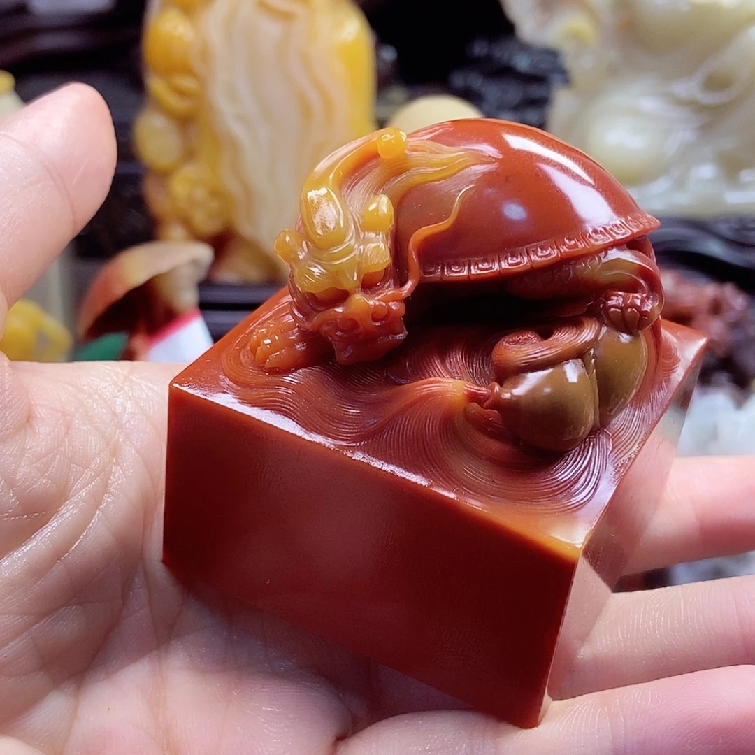 侍***者寿山石八方来财……………………