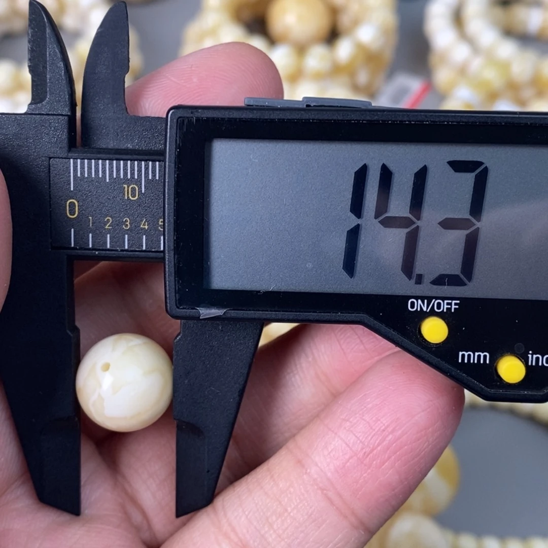 未镶嵌蜜蜡珠宝奇石1.6g