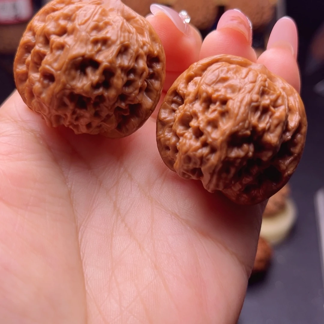 吊坠文玩核桃野狼狮子头，全品对