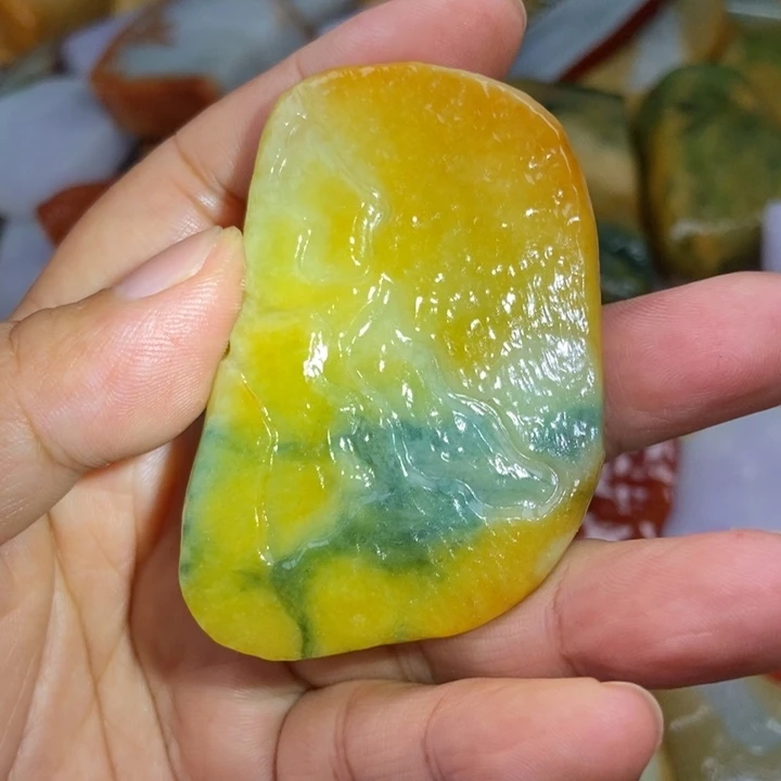 翡翠挂件未镶嵌缅甸翡翠