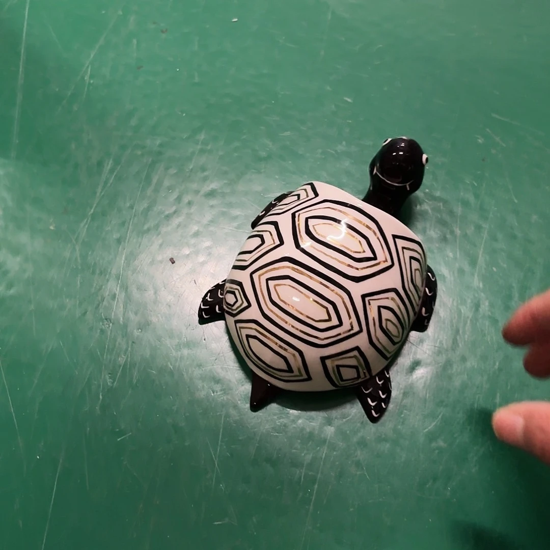 毛*雨陶瓷艺术设计中心