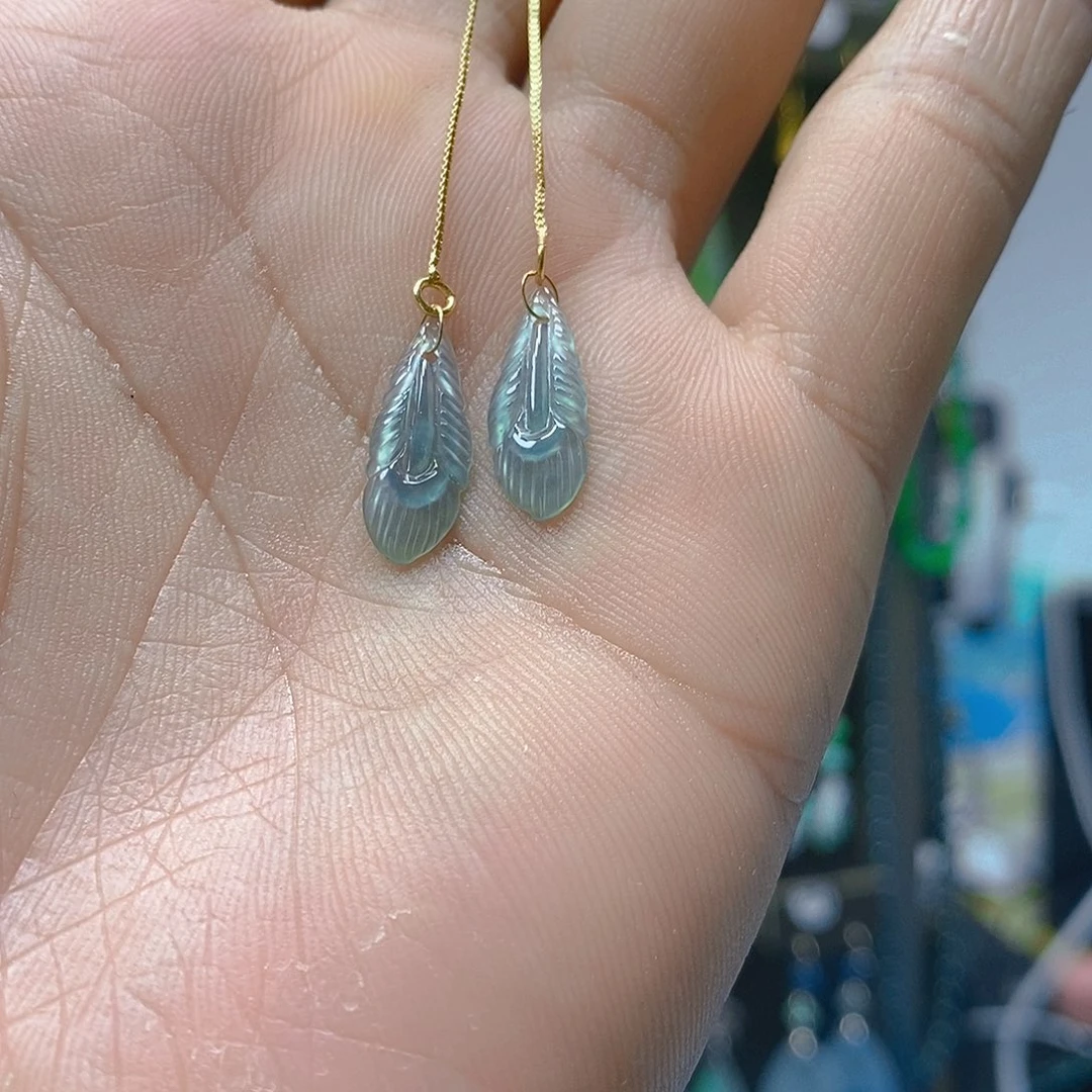 18K金镶嵌翡翠耳饰翡翠