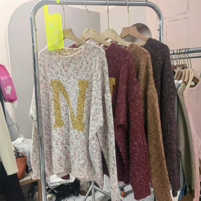 字母N彩纱毛衣外套女