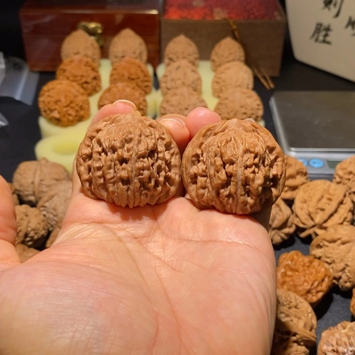 文玩核桃吊坠四座楼40
