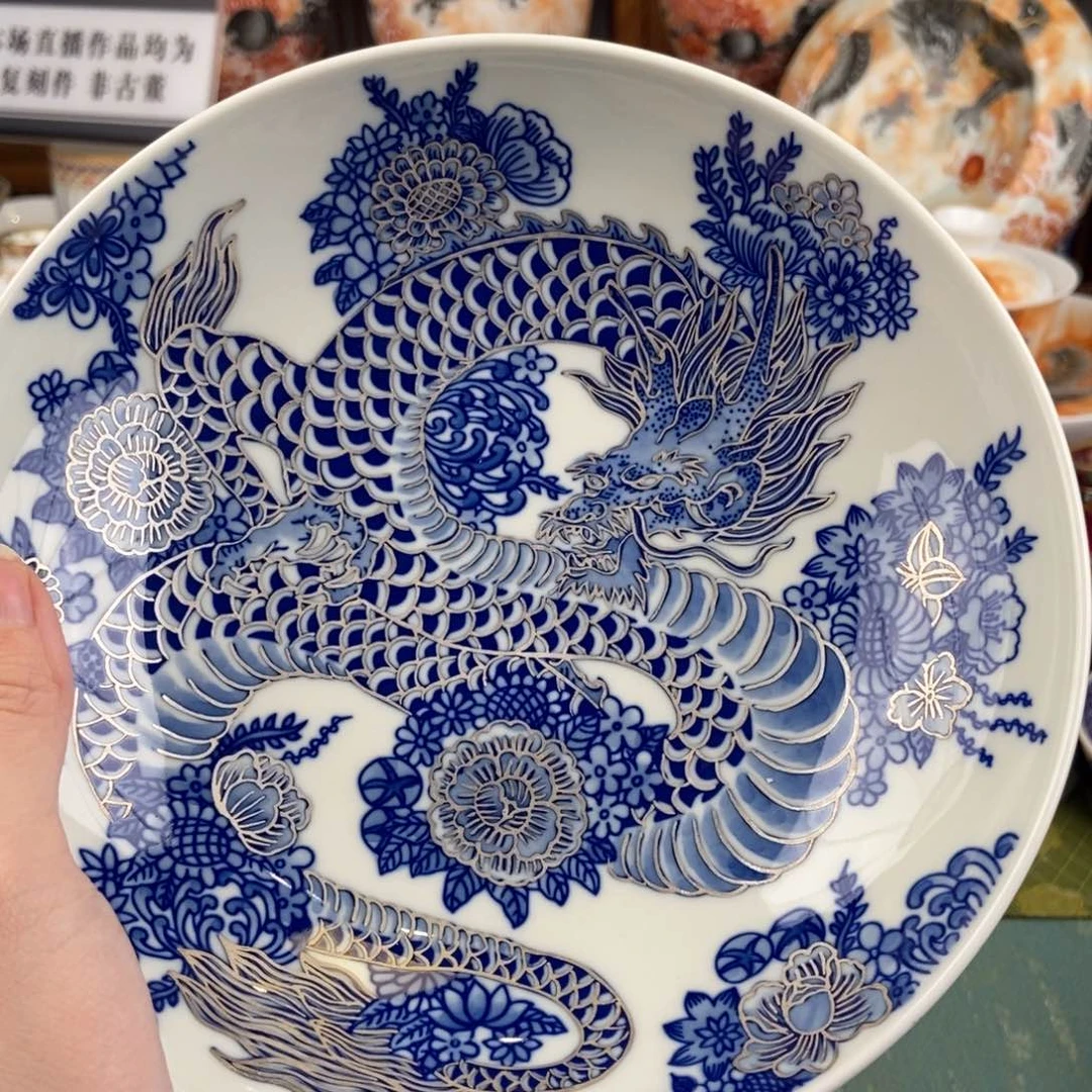 陶瓷的设计师是一个