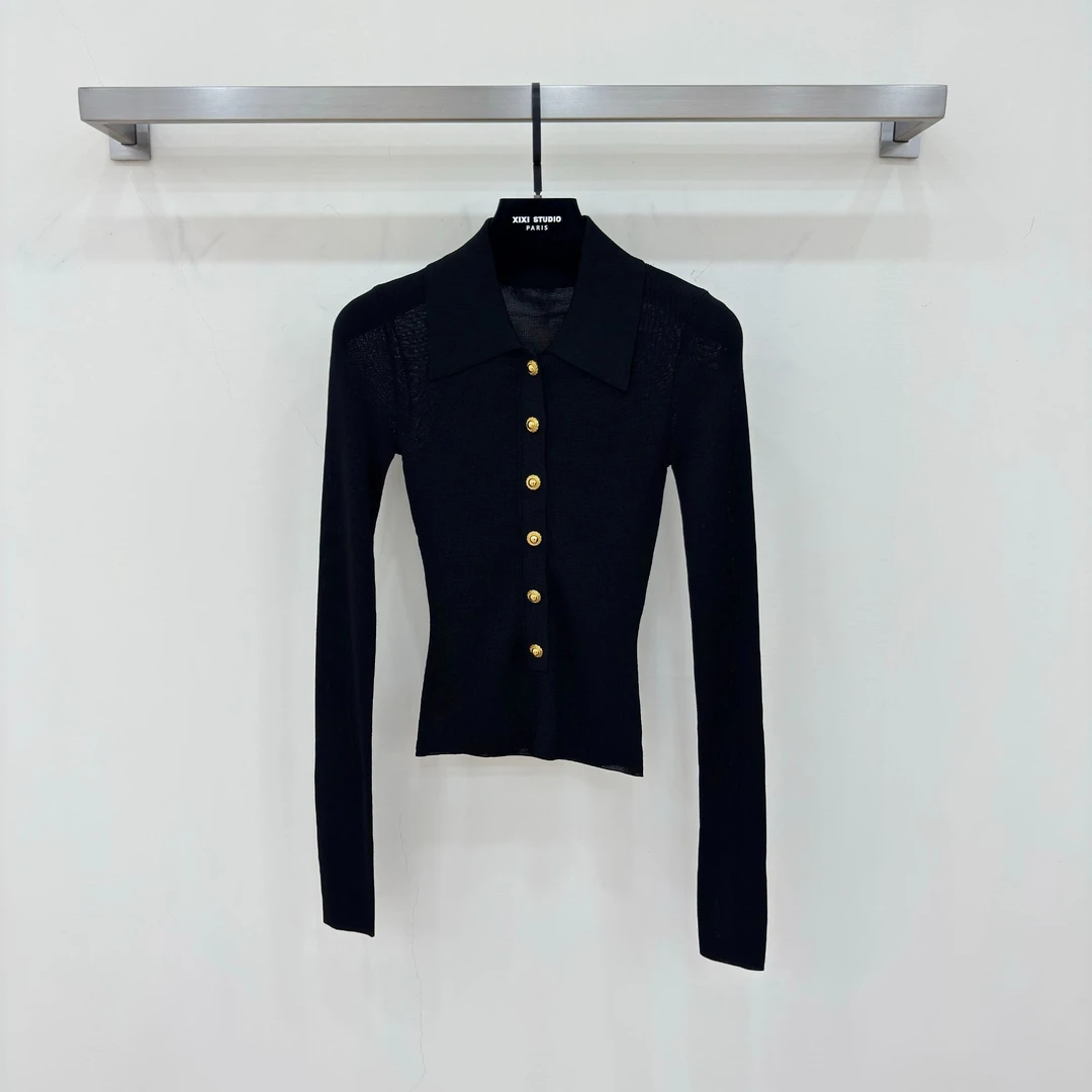 JIAYE CHAN法式气质独特设计镀金扣针织上衣