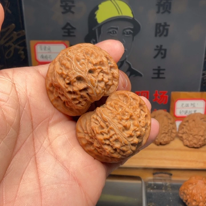 呆***宝文玩核桃吊坠宫灯41全品