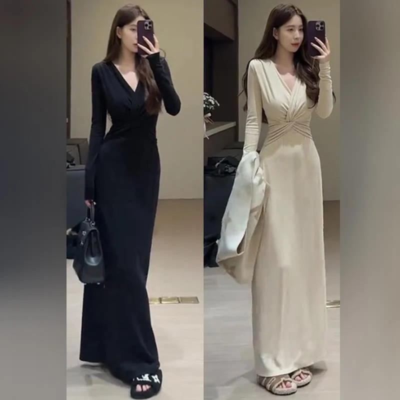 气质御姐黑色扭结针织连衣裙子女秋冬季2025新款收腰大衣内搭长裙