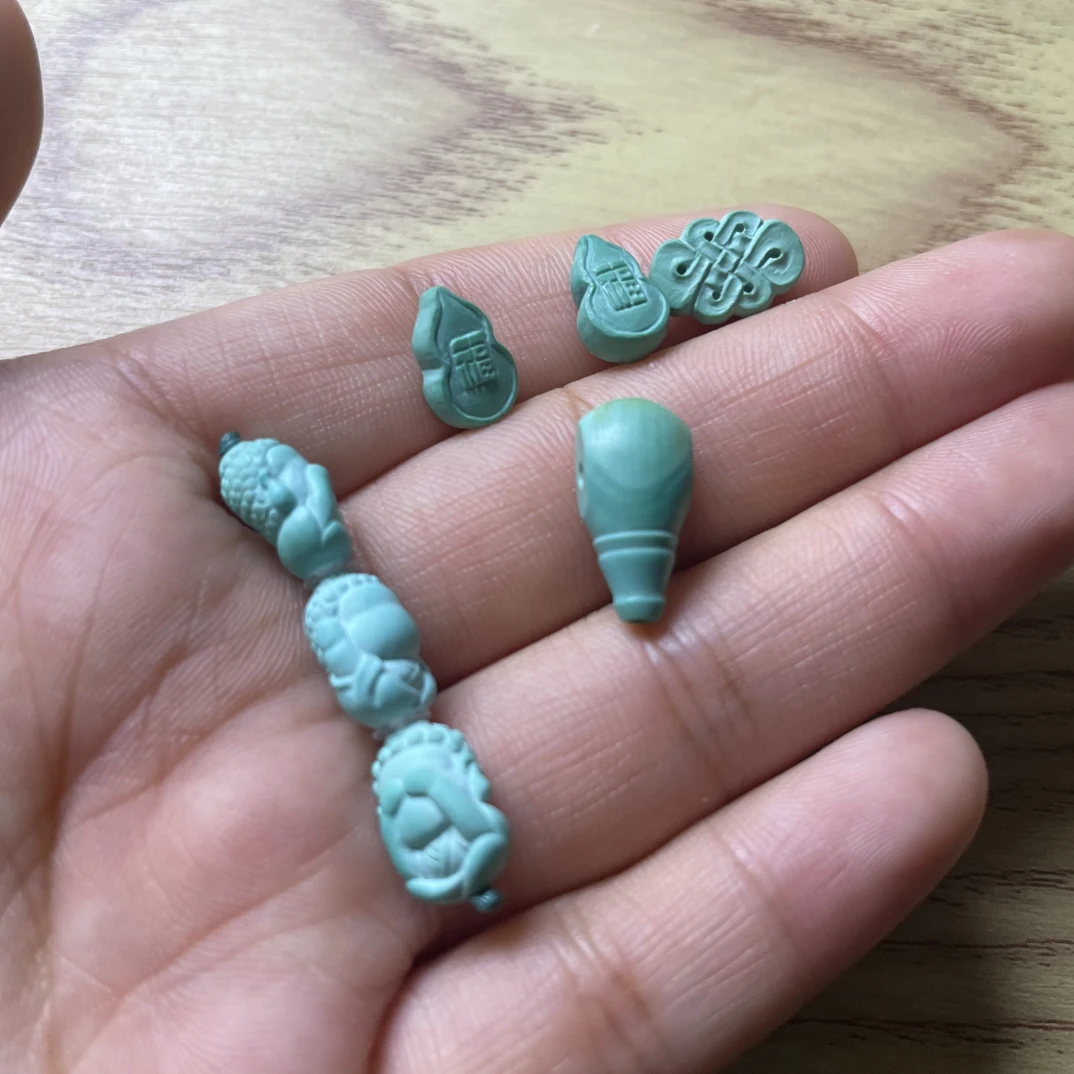 湖北天然选矿绿松石背云