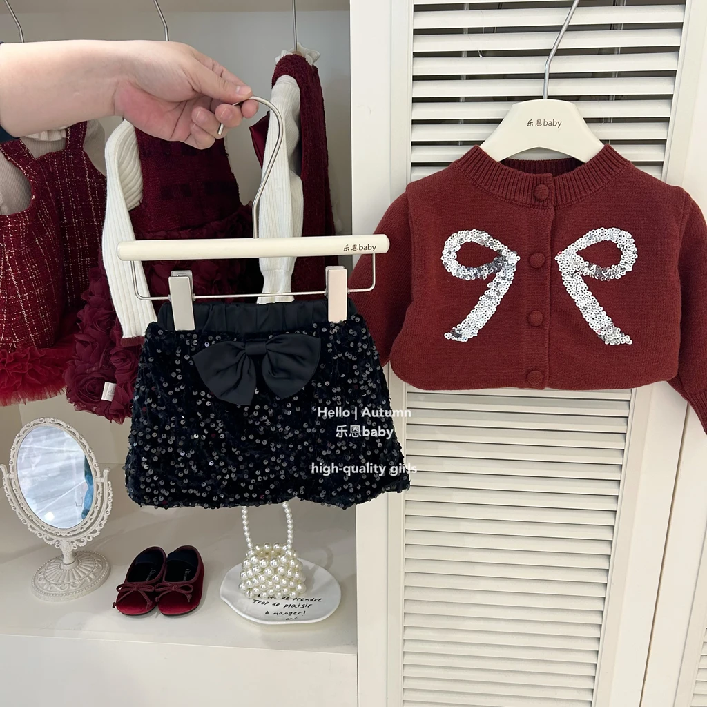 现货【乐恩童装】女童冬毛衣开衫套装蝴蝶结加厚过年服亮片加绒短裙