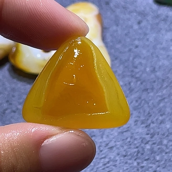 我***吗玛瑙/玉髓未镶嵌珠宝奇石
