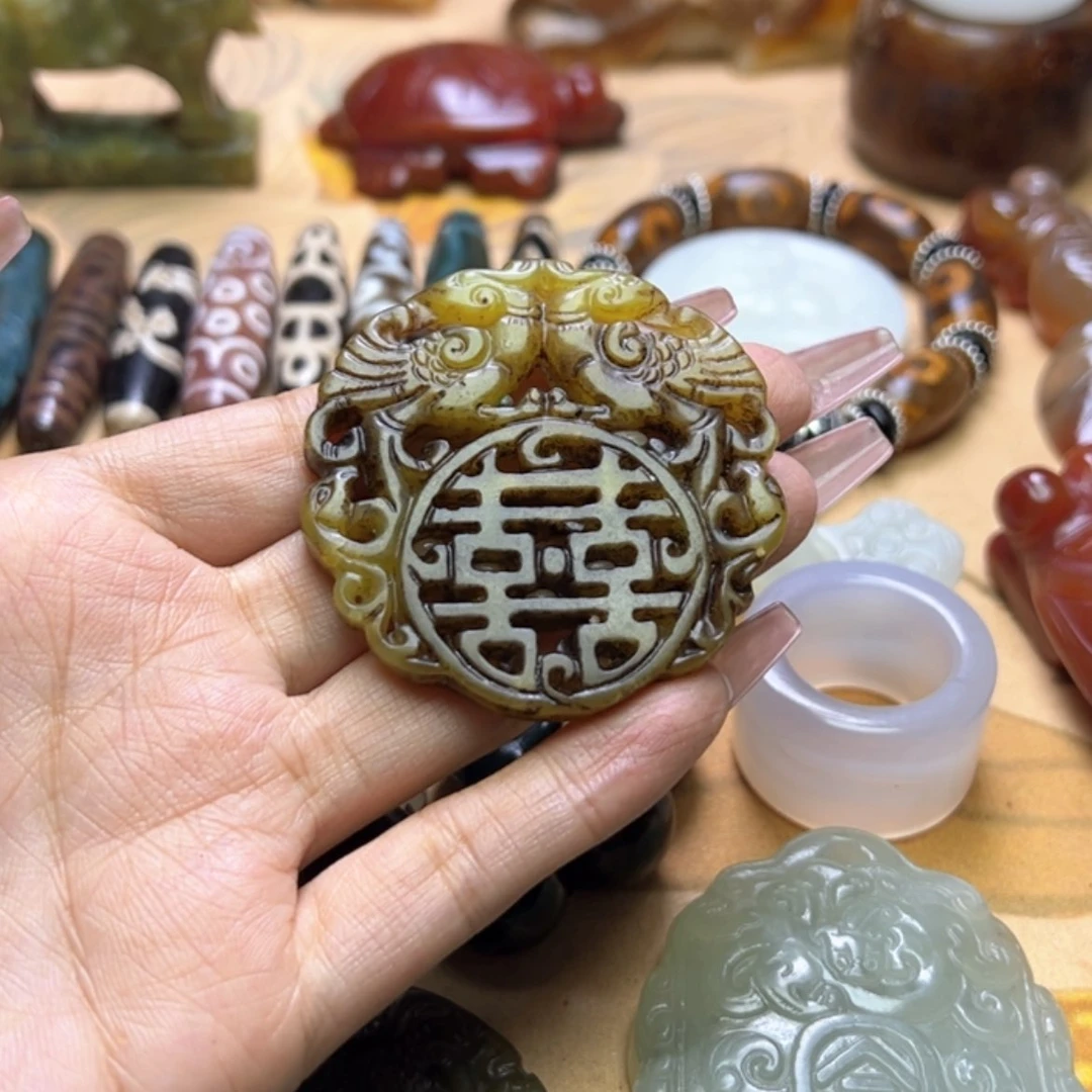 【闪购商品】蛇纹石玉颈饰未镶嵌