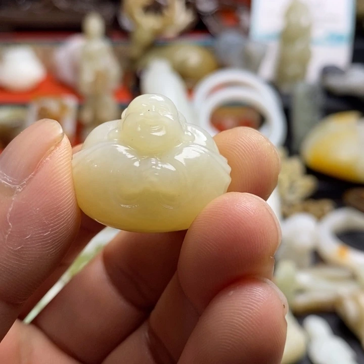 未镶嵌和田玉（糖玉）挂件