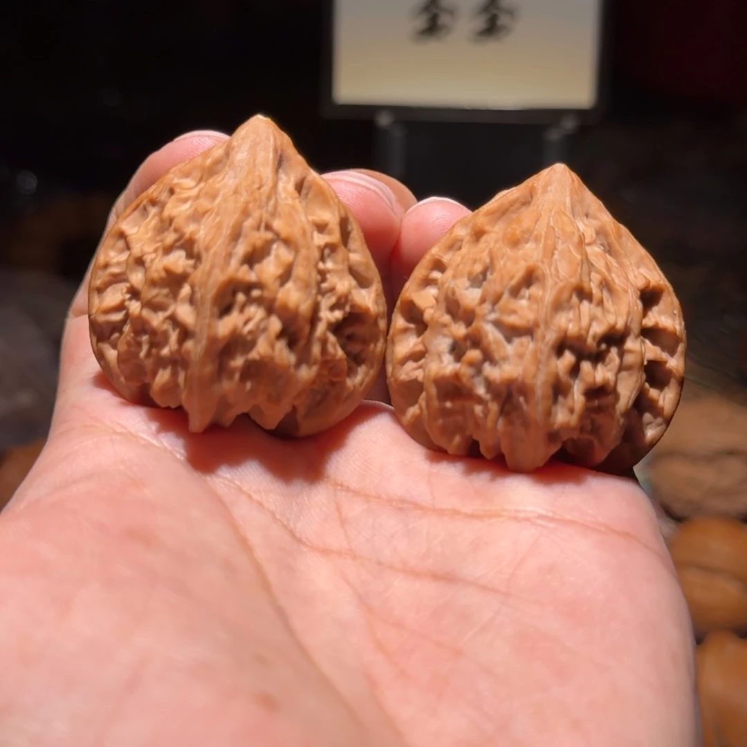 把件核桃051房山一代灯笼，尺寸40 39 42