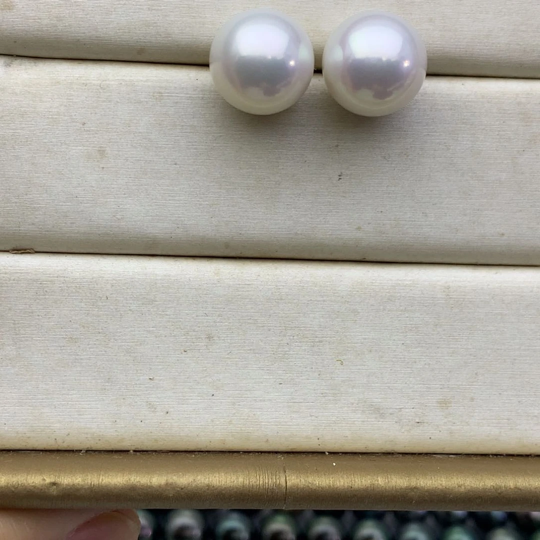淡水珍珠耳钉18K金镶嵌小*子