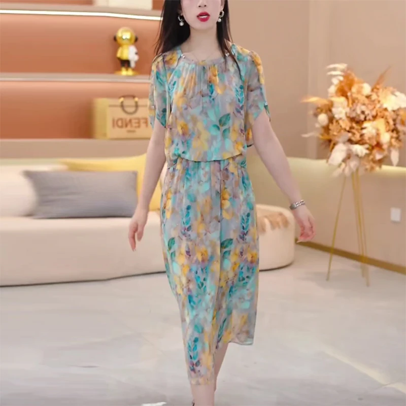 时尚减龄气质洋气大气修身显瘦减龄收腰妈妈装女装洋气时髦气质