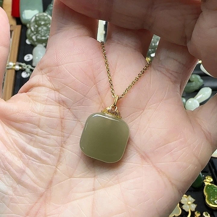 颈饰银S925镶嵌和田玉