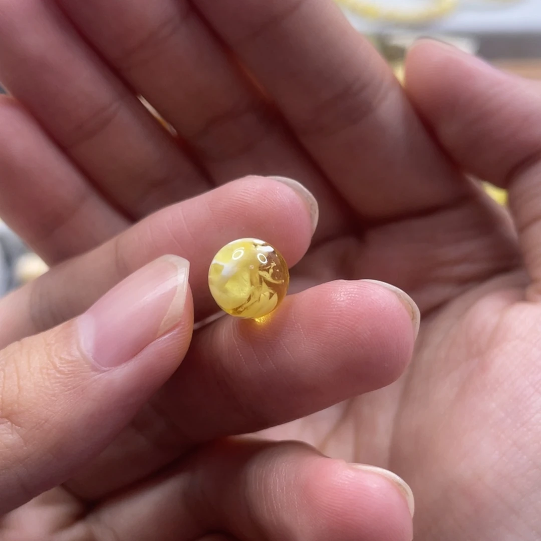 爱***力琥珀未镶嵌裸石金白