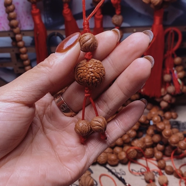 桃核吊坠龙纹桃枭