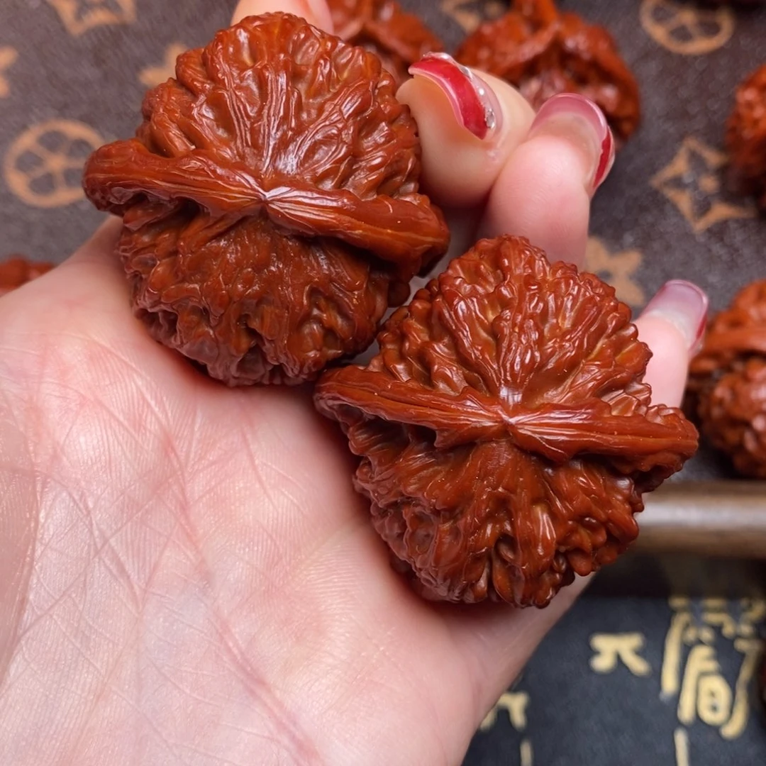 文玩核桃吊坠白狮子2