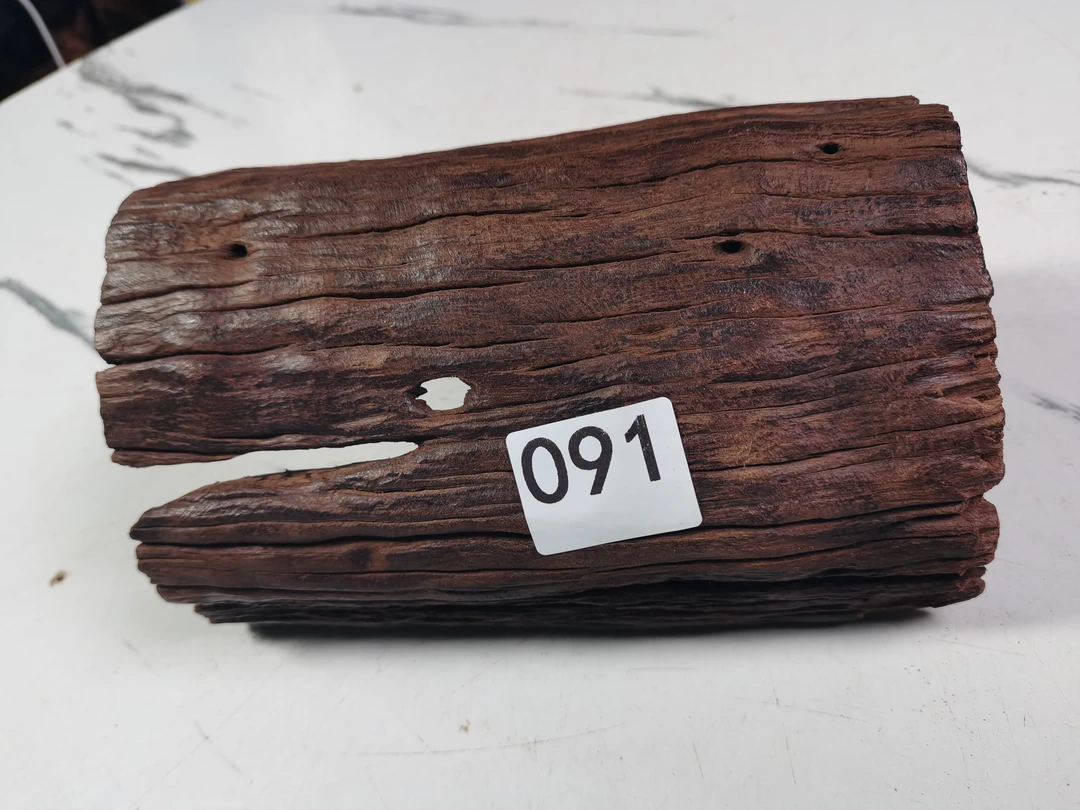 云南紫柚木泡沉沉木091