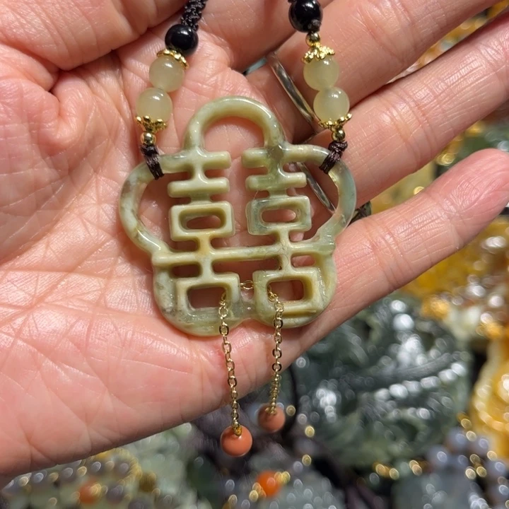 岫玉未镶嵌毛衣链