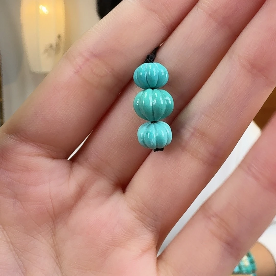 绿松石未镶嵌挂件