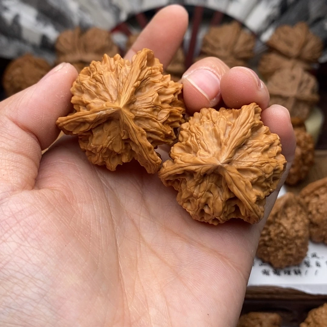 文玩核桃把件048号39三棱