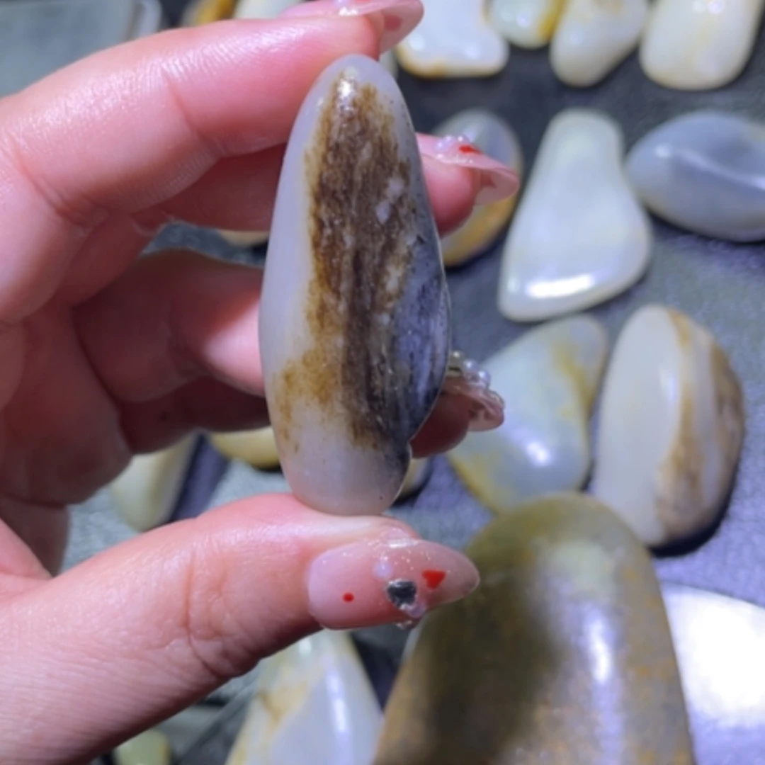 【闪购商品】颈饰未镶嵌和田玉乐*哥