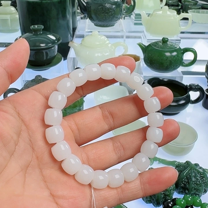 未镶嵌和田玉（白玉）挂件