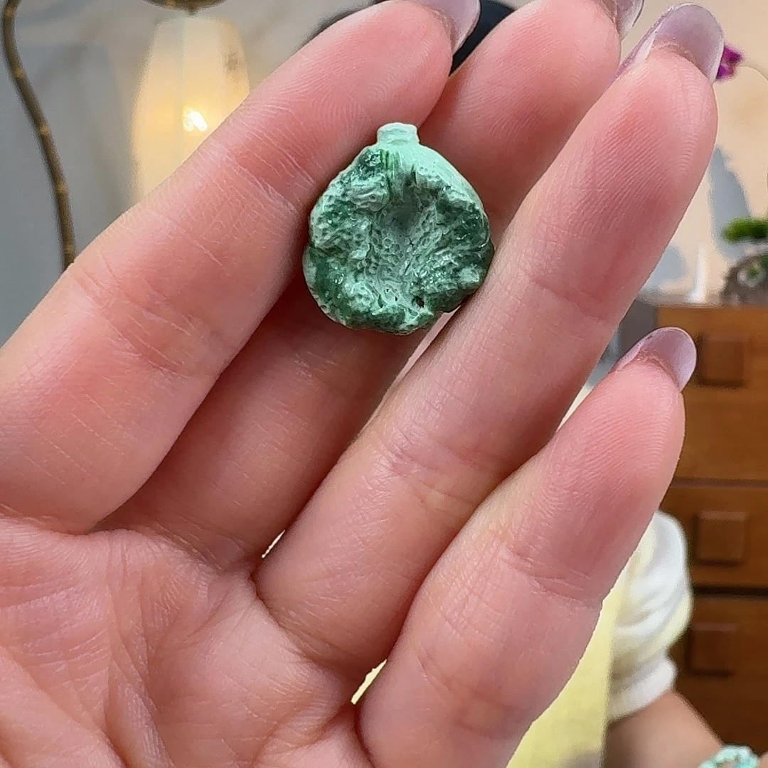 岁***好绿松石未镶嵌珠宝奇石