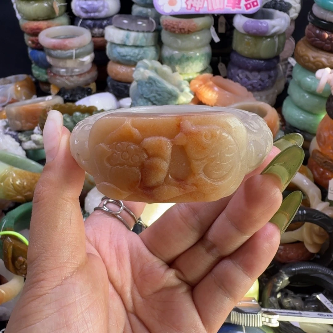 石英质玉（佘太翠）未镶嵌手镯55，55，不退换